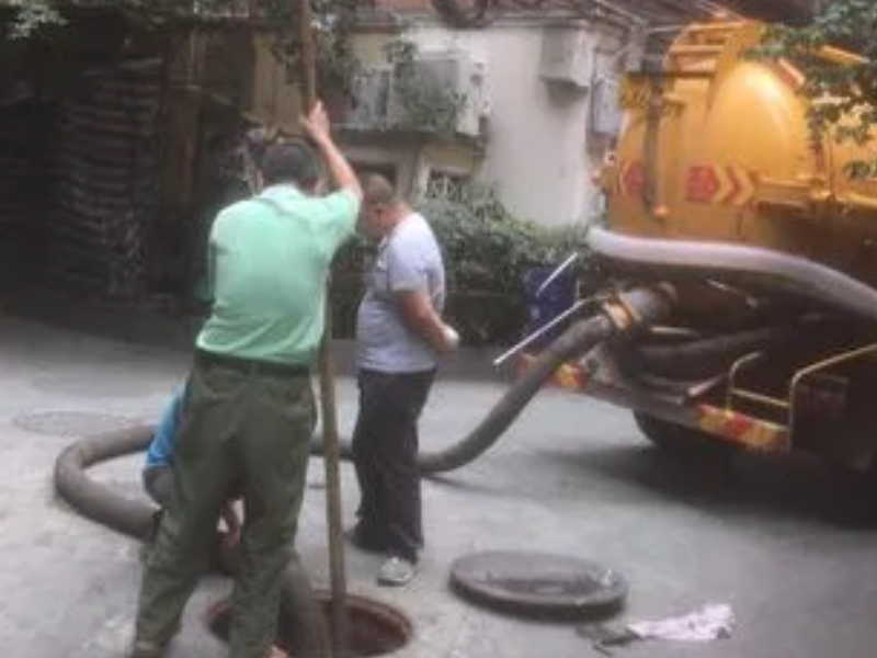 西乡塘区低价疏通洗菜池地漏马桶小便池等下水道，抽粪